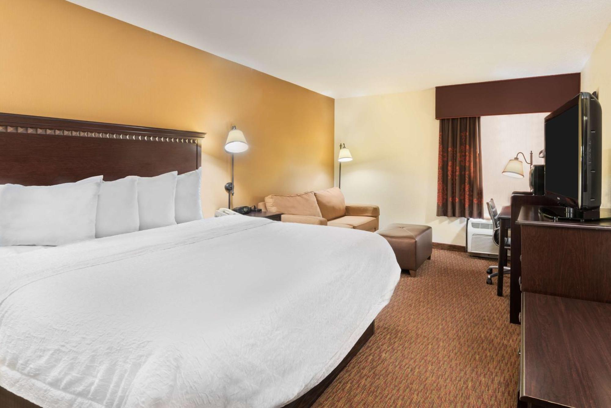 Hampton Inn Charlotte University Place Εξωτερικό φωτογραφία