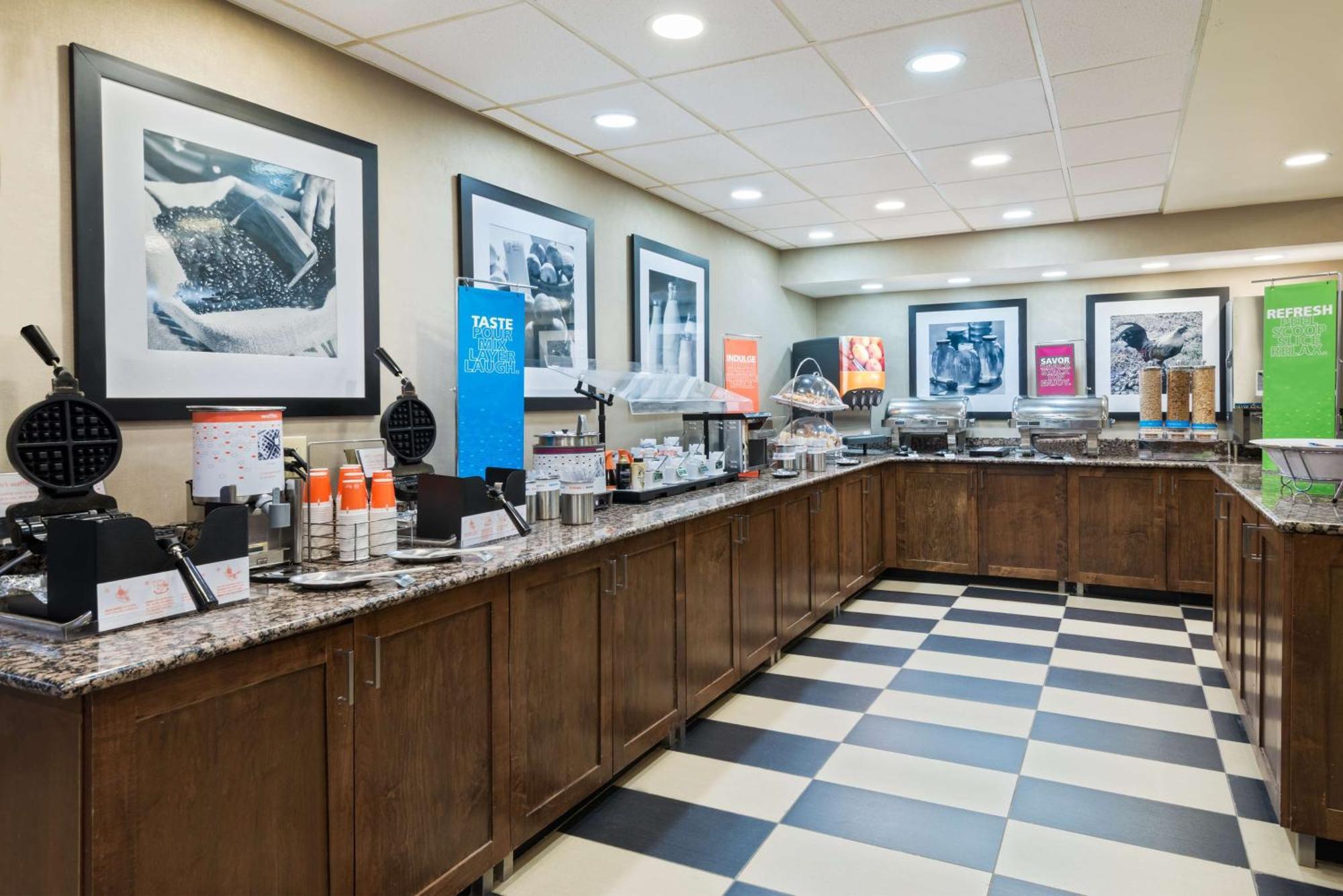 Hampton Inn Charlotte University Place Εξωτερικό φωτογραφία