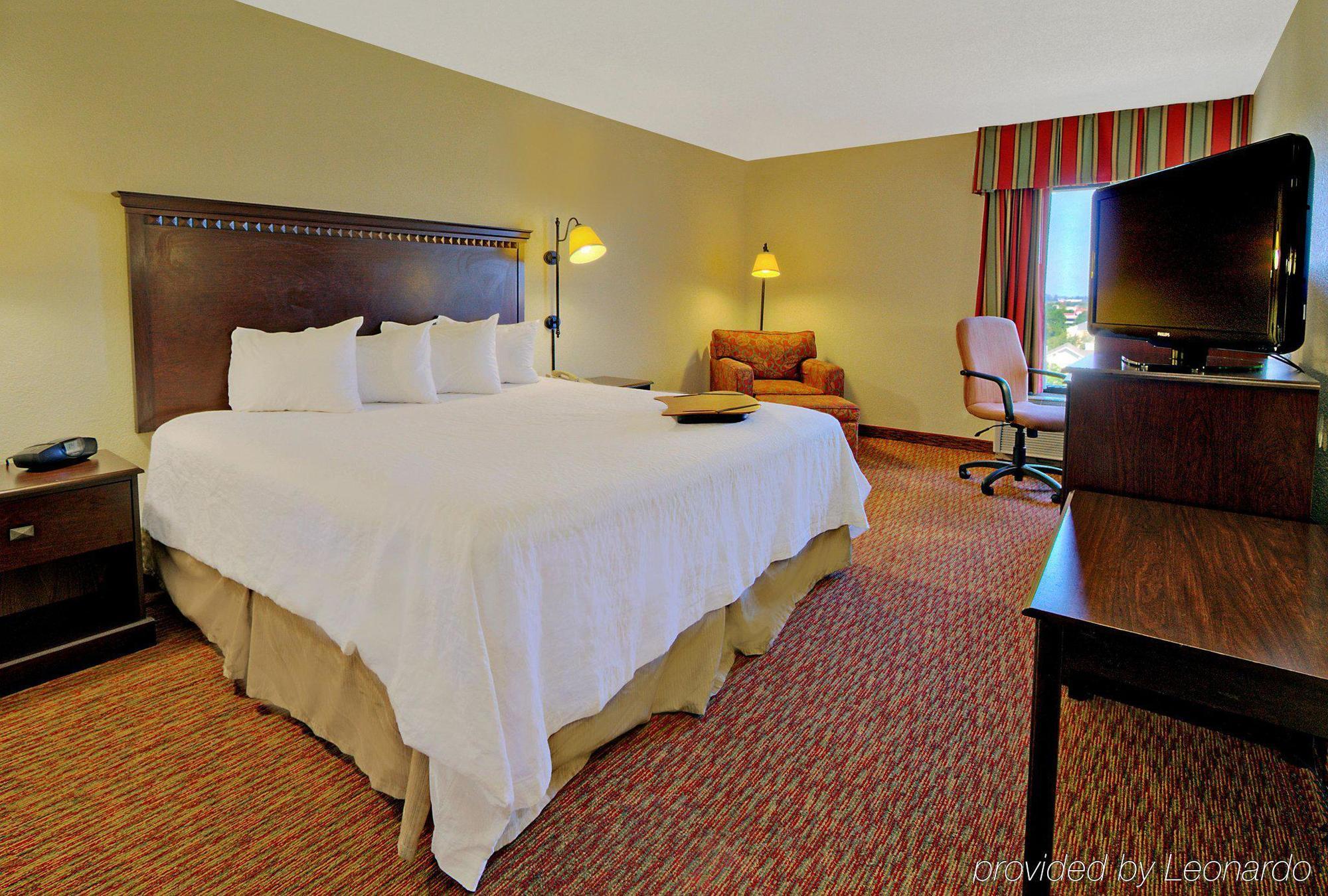 Hampton Inn Charlotte University Place Εξωτερικό φωτογραφία
