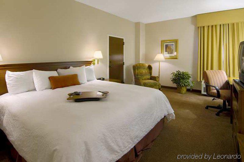 Hampton Inn Charlotte University Place Δωμάτιο φωτογραφία