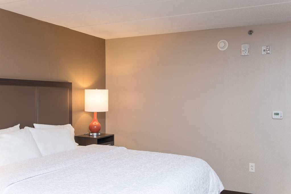 Hampton Inn Charlotte University Place Δωμάτιο φωτογραφία