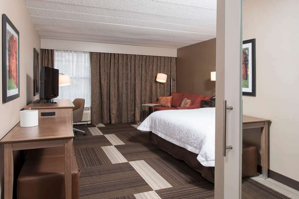 Hampton Inn Charlotte University Place Δωμάτιο φωτογραφία