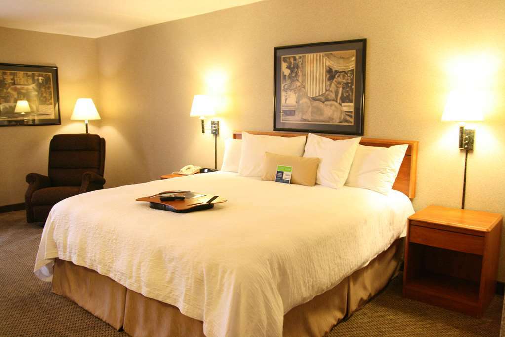 Hampton Inn Charlotte University Place Δωμάτιο φωτογραφία