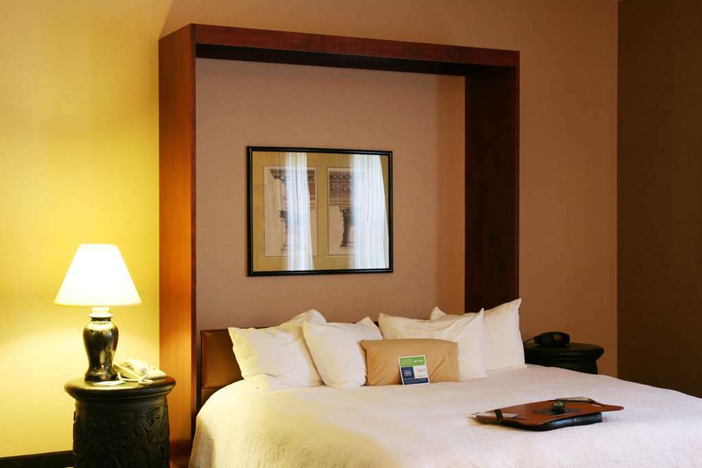 Hampton Inn Charlotte University Place Δωμάτιο φωτογραφία